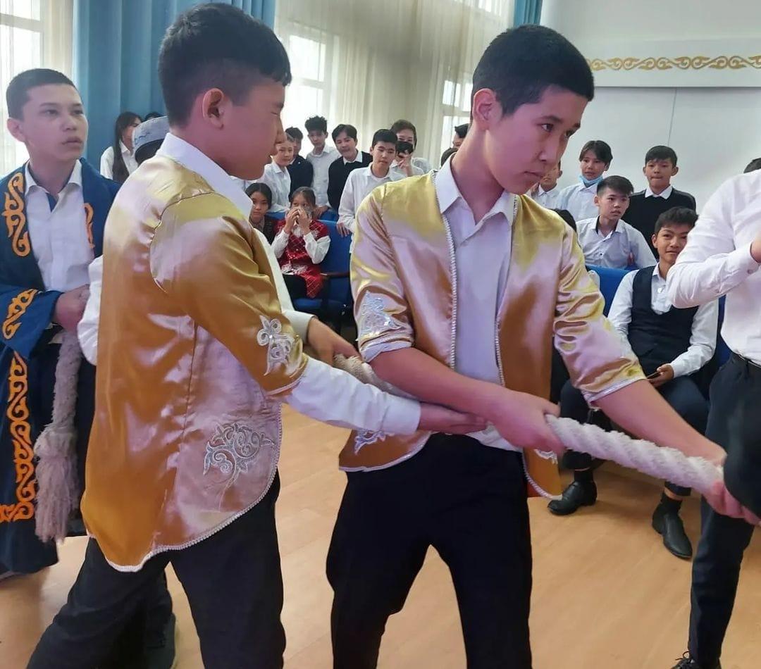 "Көрісу күні"